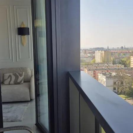 Lepszypobyt Hanza Tower 1102 *